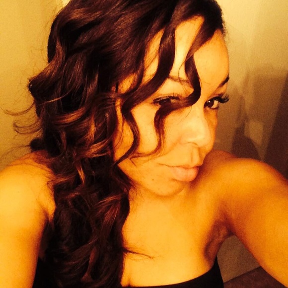 Meet your Posher, Angela - Picture 2 of 3