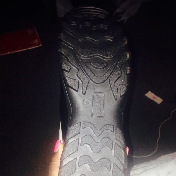 Snow Boots - Picture 3 of 4