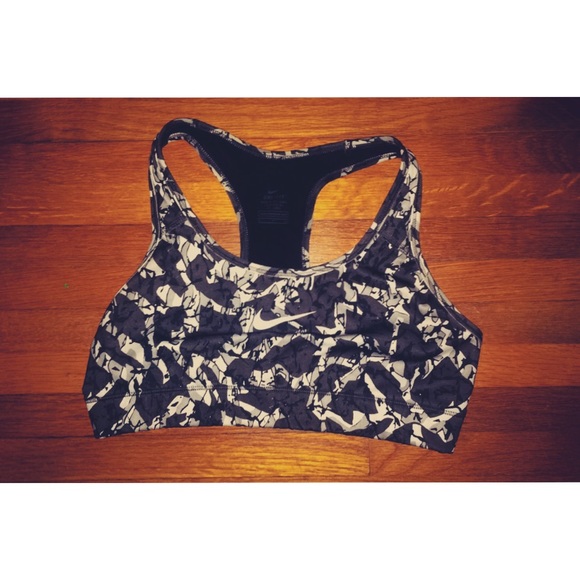 nike dri fit bra🎹