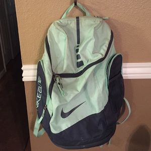 Nike elite backpack (light mint green)