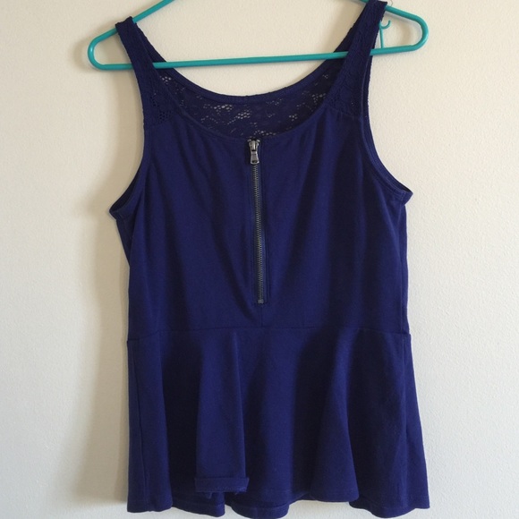 Express peplum top - Picture 2 of 4
