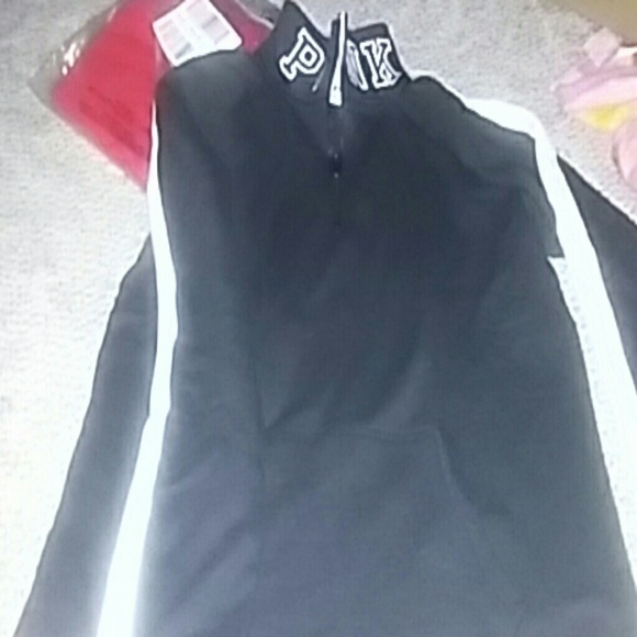 Pink zip - Picture 1 of 1