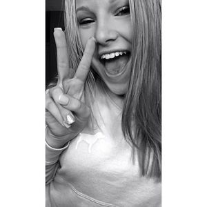 Meet your Posher, Katelyn