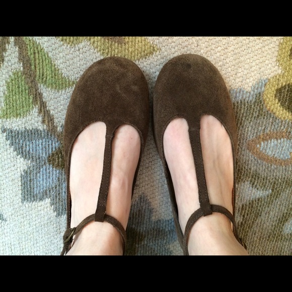 Old Navy Brown Suede Flats