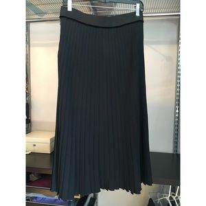 Black Carlisle skirt