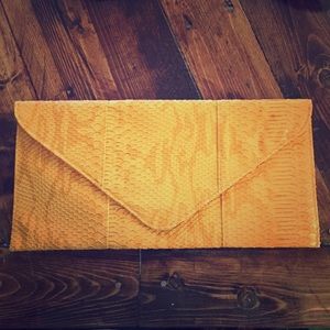 Python Clutch