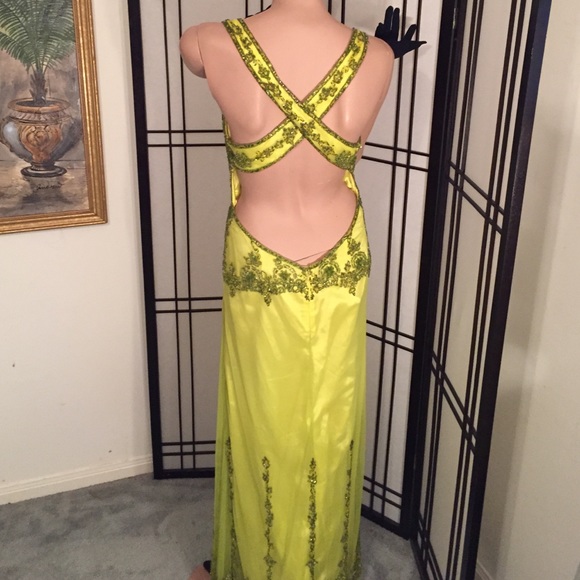 💃💥Sale💃💥Ladies Evening Dress (Designer Sample)