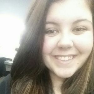 Meet your Posher, Cierra