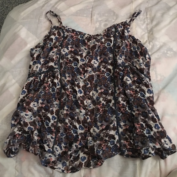 🚫🚫 SOLD 🚫🚫Spaghetti strap top