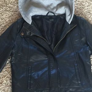 Faux leather hoody bomber