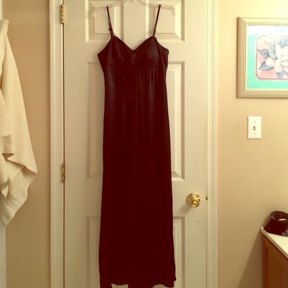 Mimi maternity black special occasion gown