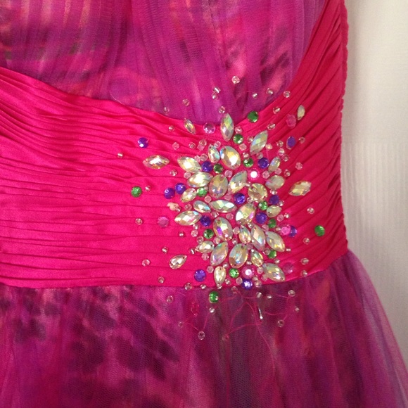 Prom dress - Picture 3 of 4