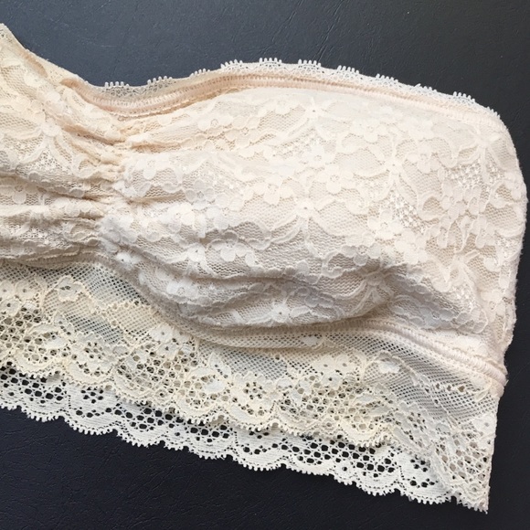 aerie Other - Cream vintage lace bandeau