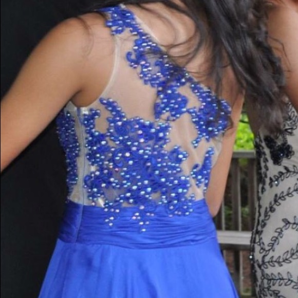 Prom Dress (Reserved- on hold) - Picture 3 of 4