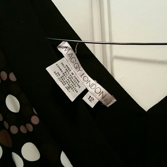 Polka Dot Patterned Dress - image 4