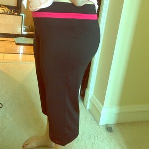 Nike Dri-Fit Capri Pants