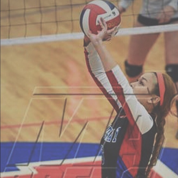 Meet your Posher! - Picture 3 of 4