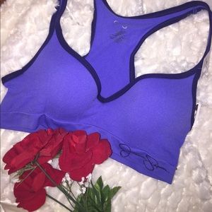 NWT Jessica Simpson sports bra