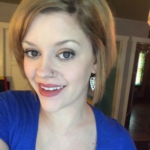 Meet your Posher, Carli