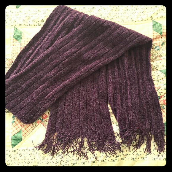 Purple scarf - Picture 1 of 1