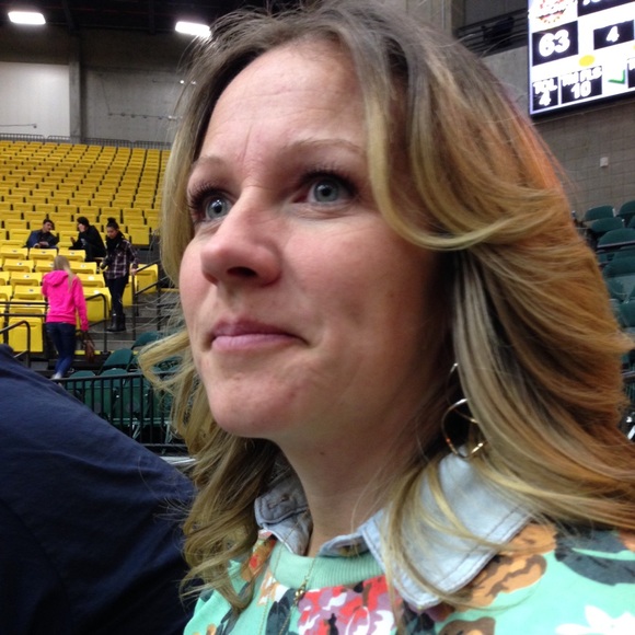 Meet your Posher, Kristin