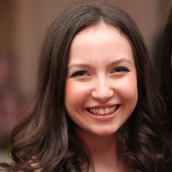Meet your Posher, Leah