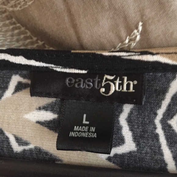 Fun tribal print top! - Picture 2 of 2