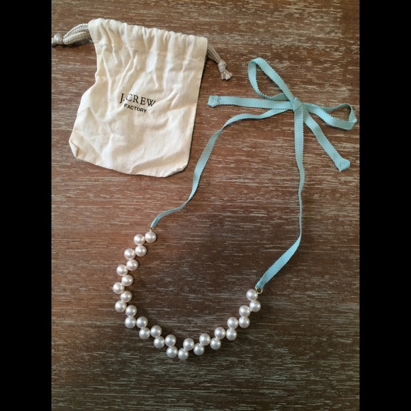 J Crew Pearl Ribbon Necklace