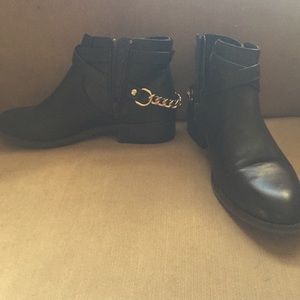 Size 7 forever 21 brown ankle boots