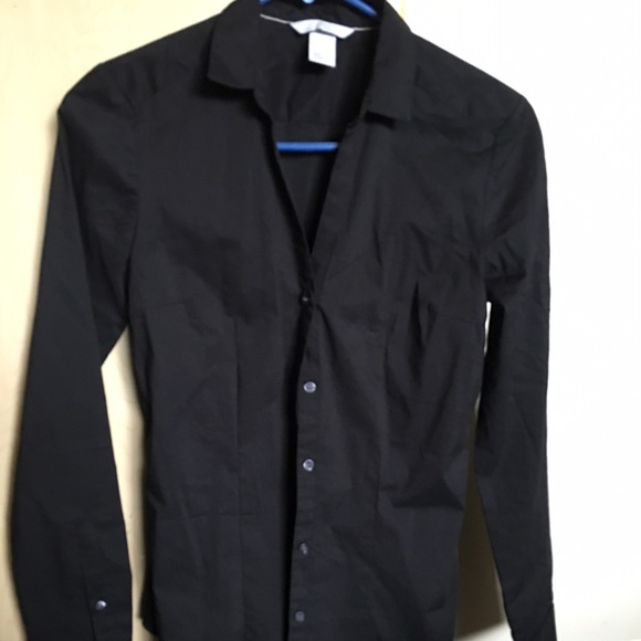 Black fitted shirt!