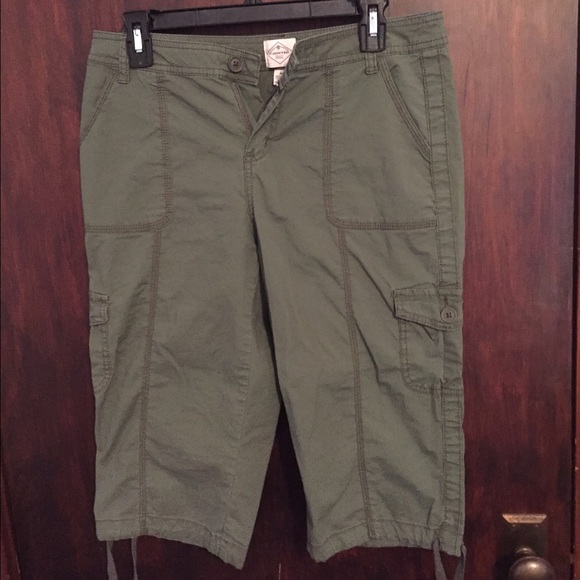 Olive cargo Capri