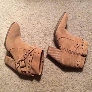 BCBG ankle boots