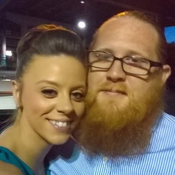 Meet your Posher, Courtney - Picture 1 of 1