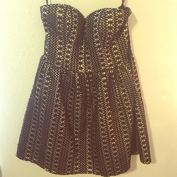 Forever 21 Strapless dress
