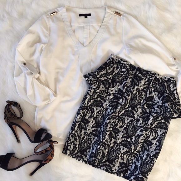 Urban outfitter black lace skirt