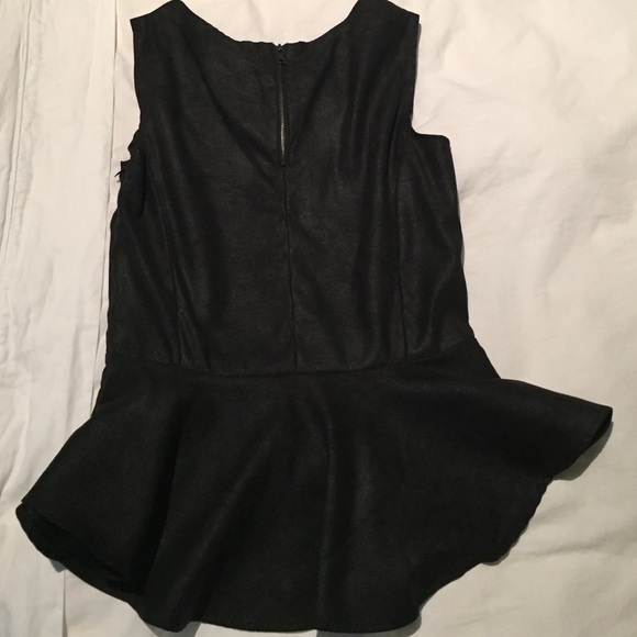 Red Saks Fifth Avenue Black Peplum Top - Picture 4 of 4