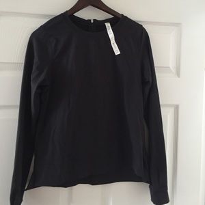 Lululemon black long sleeve shirt