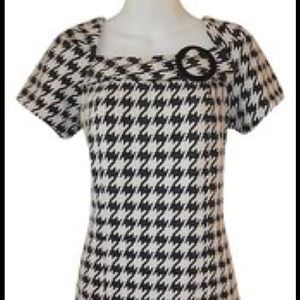 4 Petite Chris McLaughlin Houndstooth Dress