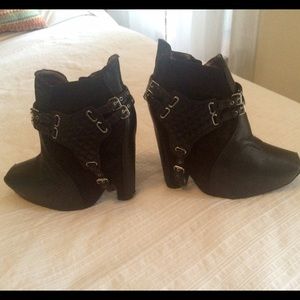 Sam Edelman Zoe Ankle Boots