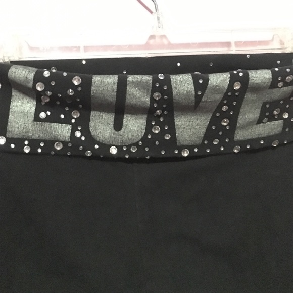 Yoga capris! - Picture 2 of 3