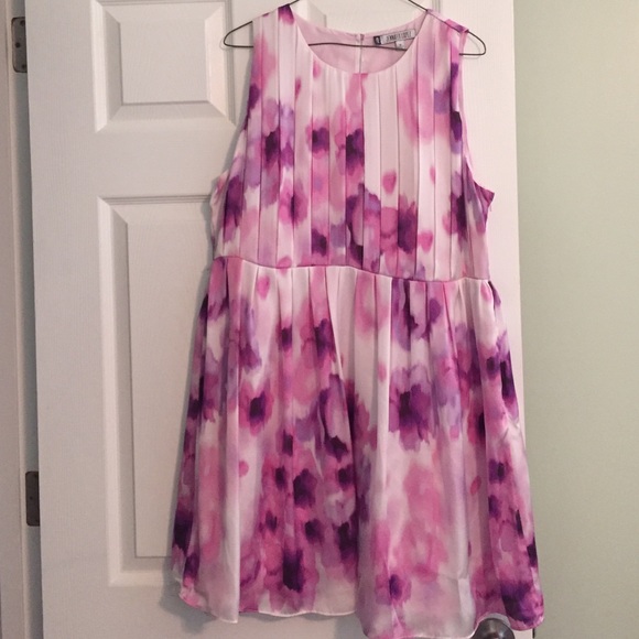 Jennifer Lopez floral dress