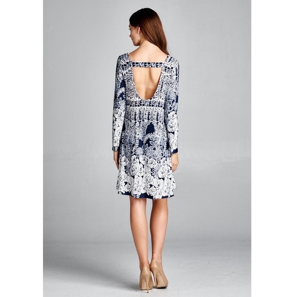 SIZE MEDIUM ONLY Long sleeve swing dress. - Picture 3 of 3