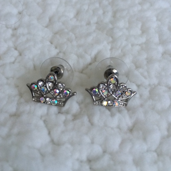 New Silver Crown earrings