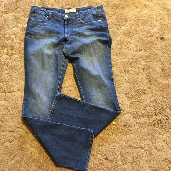 Lee Denim - Bootcut jeans with design on the pockets