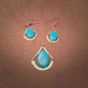 Turquoise earrings with matching necklace pendant