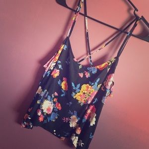 Crop top shirt with beautiful flowers