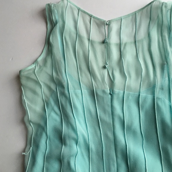 💯% silk Calvin Klein dress - Picture 3 of 4