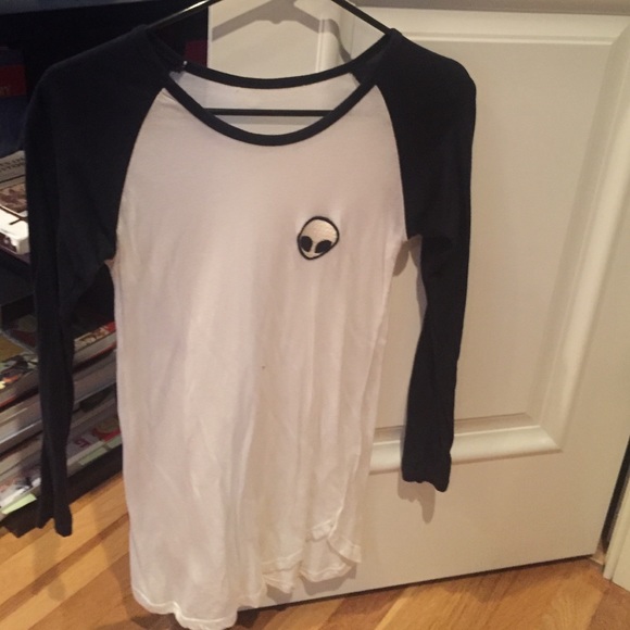 Alien Patch Raglan Brandy Melville