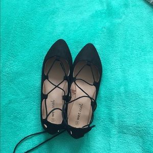 Wet seal black lace up pointed flats
