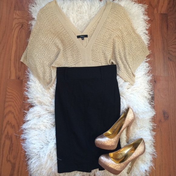 NWOT Sparkly Gold Knit Top
